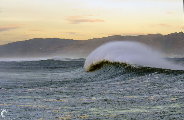 Kleinmond surf break