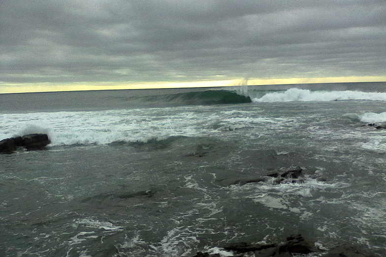 Queensberry Bay surf break