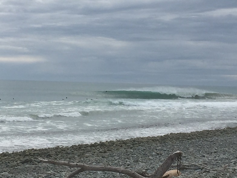 Cyclone swell at Schnappers, Schnappers Point