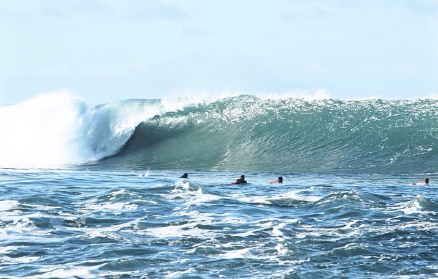 Bowls firing, Ala Moana Bowls