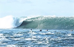 Bowls firing, Ala Moana Bowls photo