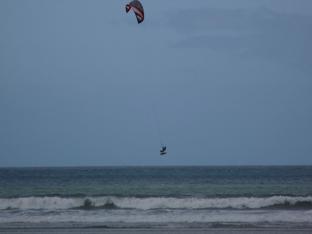 Kitesurfer at Goulien