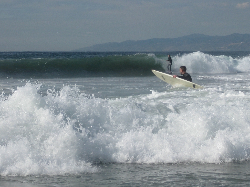 Pair of surfers, Gillis