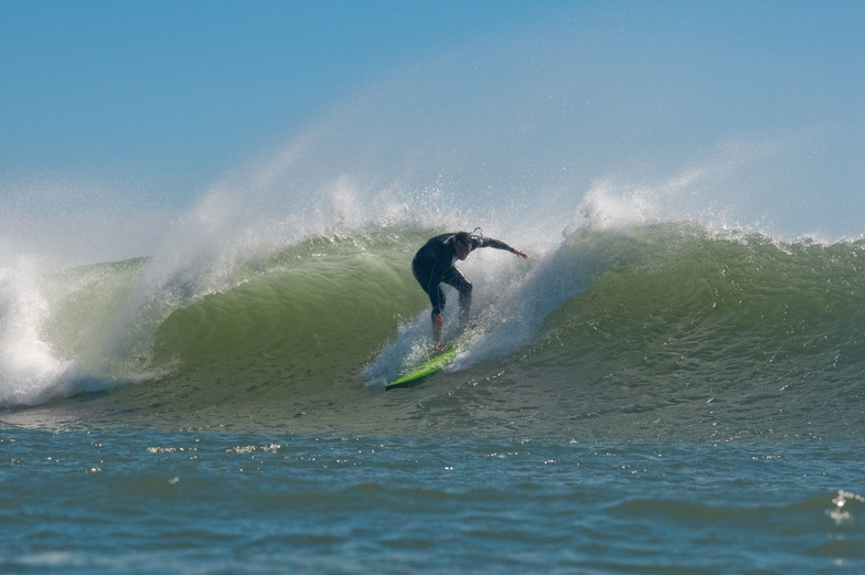 Matunuck-Deep Hole surf break