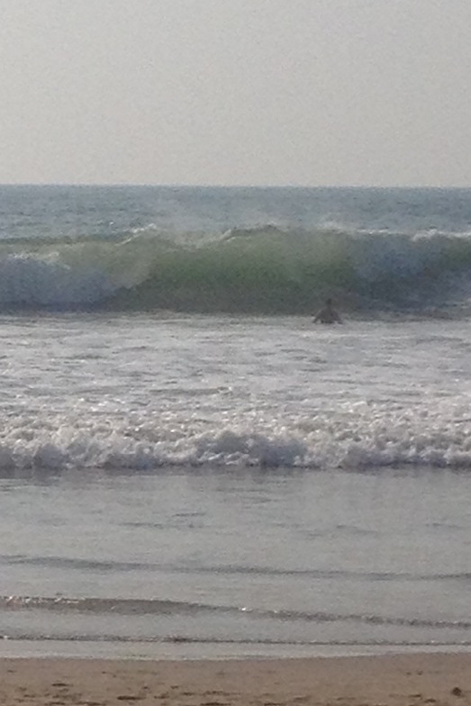 Good surf! But bring a board, Kudle -Beach (Gokarna)