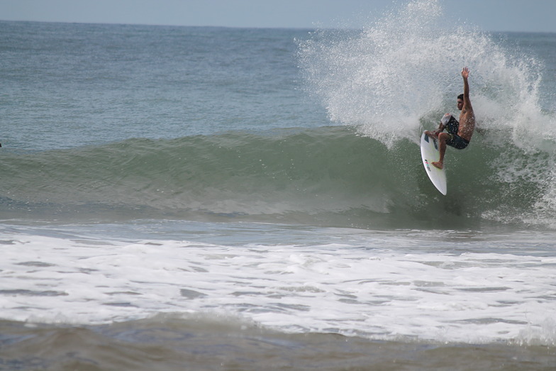 Barre de Navidad surf break