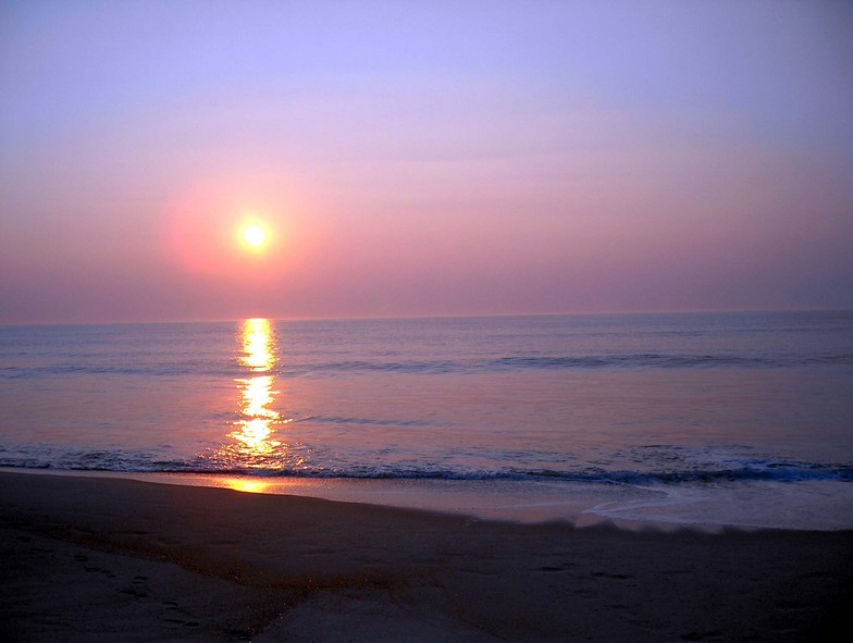 Sunrise at Hampton, Hampton Beach