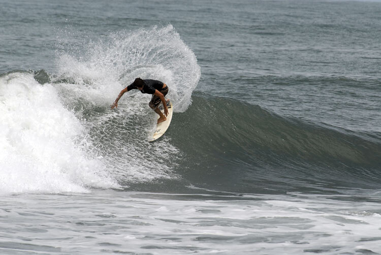 Steve O, La Jaimacana (The Pipes)