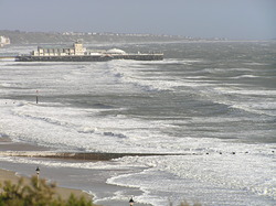 Good surfing waves?, Bournemouth Pier photo