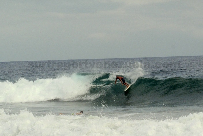 Surfer Alejandro, Point Pelua