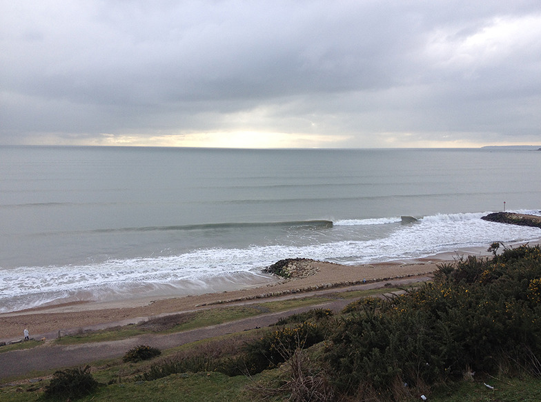 Highcliffe surf break