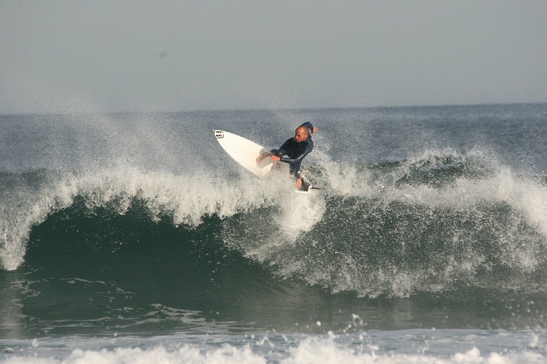 Nachete Surfteam Escuela Cantabra de Surf, Playa de Somo