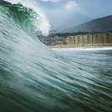 Big wave Mare Abajo Vargas Venezuela, Los Pocitos