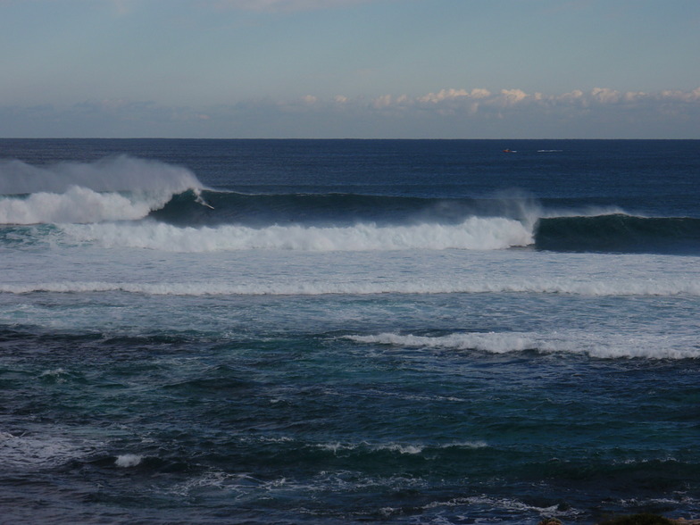 Big drop, Surfers Point