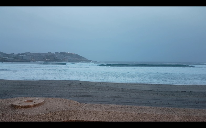 orzan con 3m a finales de septiembre, Playa do Orzan