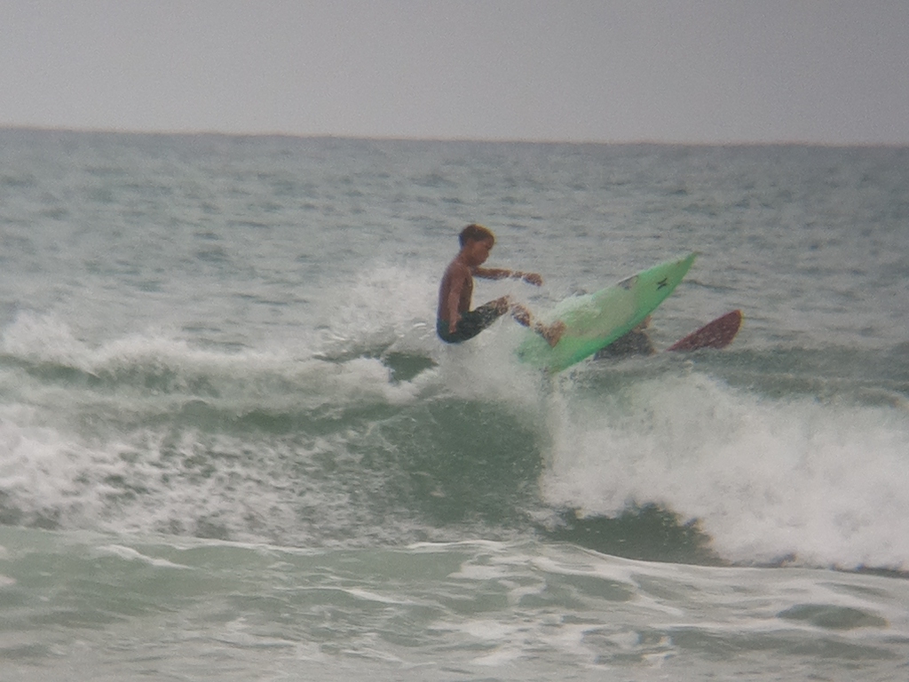 MARE ABAJO LOS POCITOS. SURFER: WIJER (MINI SLATER).  FOTO: @dajegadi