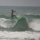 MARE ABAJO LOS POCITOS. SURFER: WIJER (MINI SLATER).  FOTO: @dajegadi