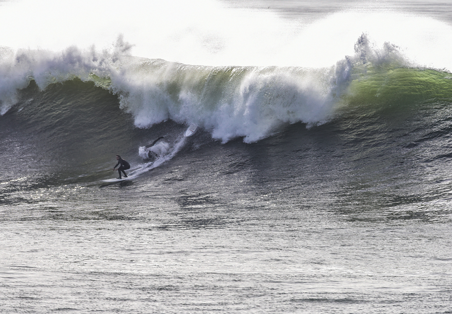 Big surf at Middle Peak, Steamer Lane-Middle Peak