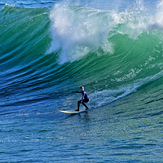 Ben surfs Middle Peak, Steamer Lane-Middle Peak