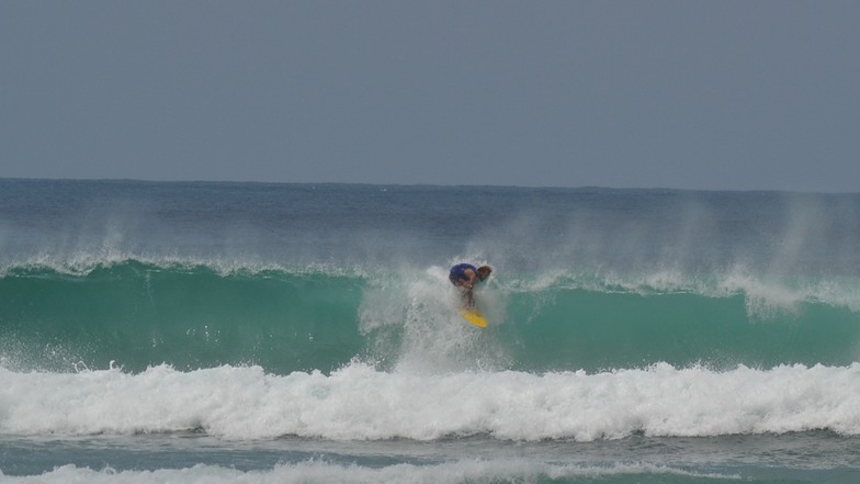 Surfing in lopes Mendes awesome waves lower tide, Lopes Mendes (Ilha Grande)