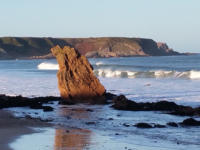 27th Dec 2016 surfers on beach, Cullen