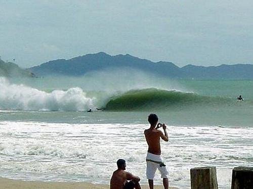 Praia de Palmas surf break
