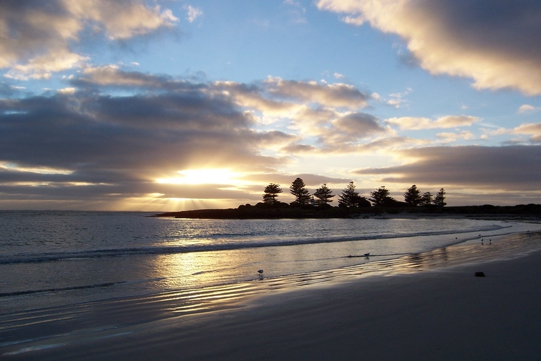 The Island, Port Fairy (East Beach)