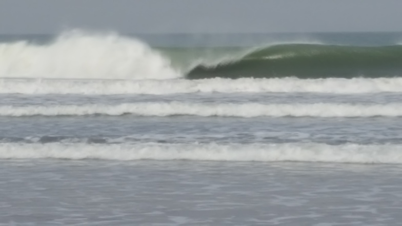1 star swell, Senegambia Beach