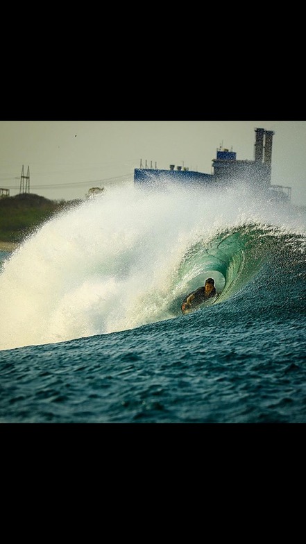 Carter Carmody Tube time, Puerto Sandino