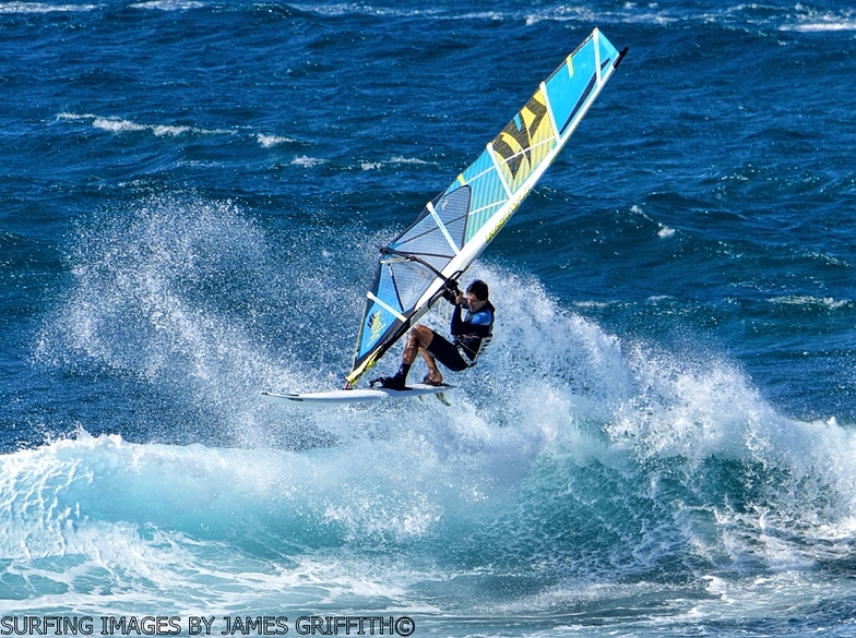 Hookipa surf break