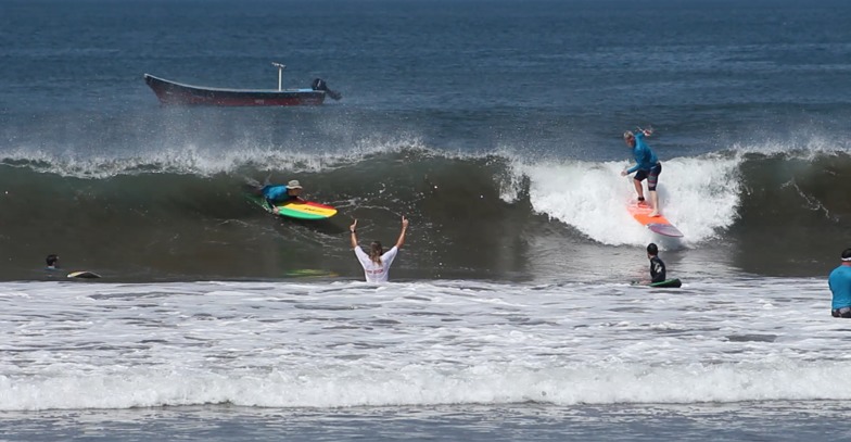 Learn to Surf at STN, Punta Miramar