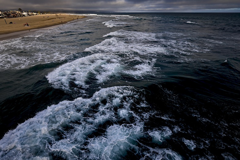 The wave, Newport Beach