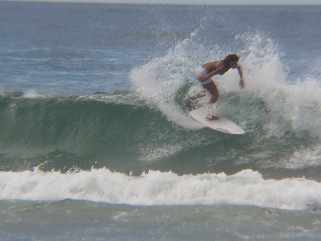 Barbara Hernandez, Los Pocitos