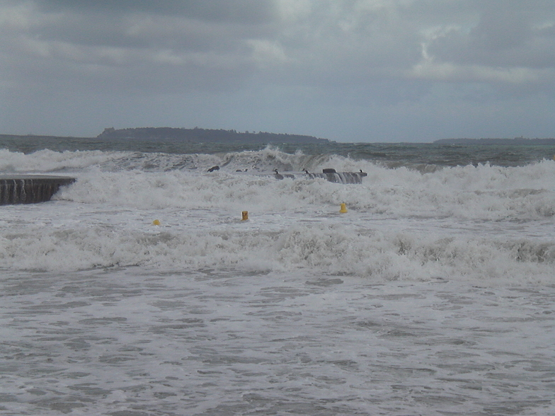 Mandelieu l'Aerospatiale surf break