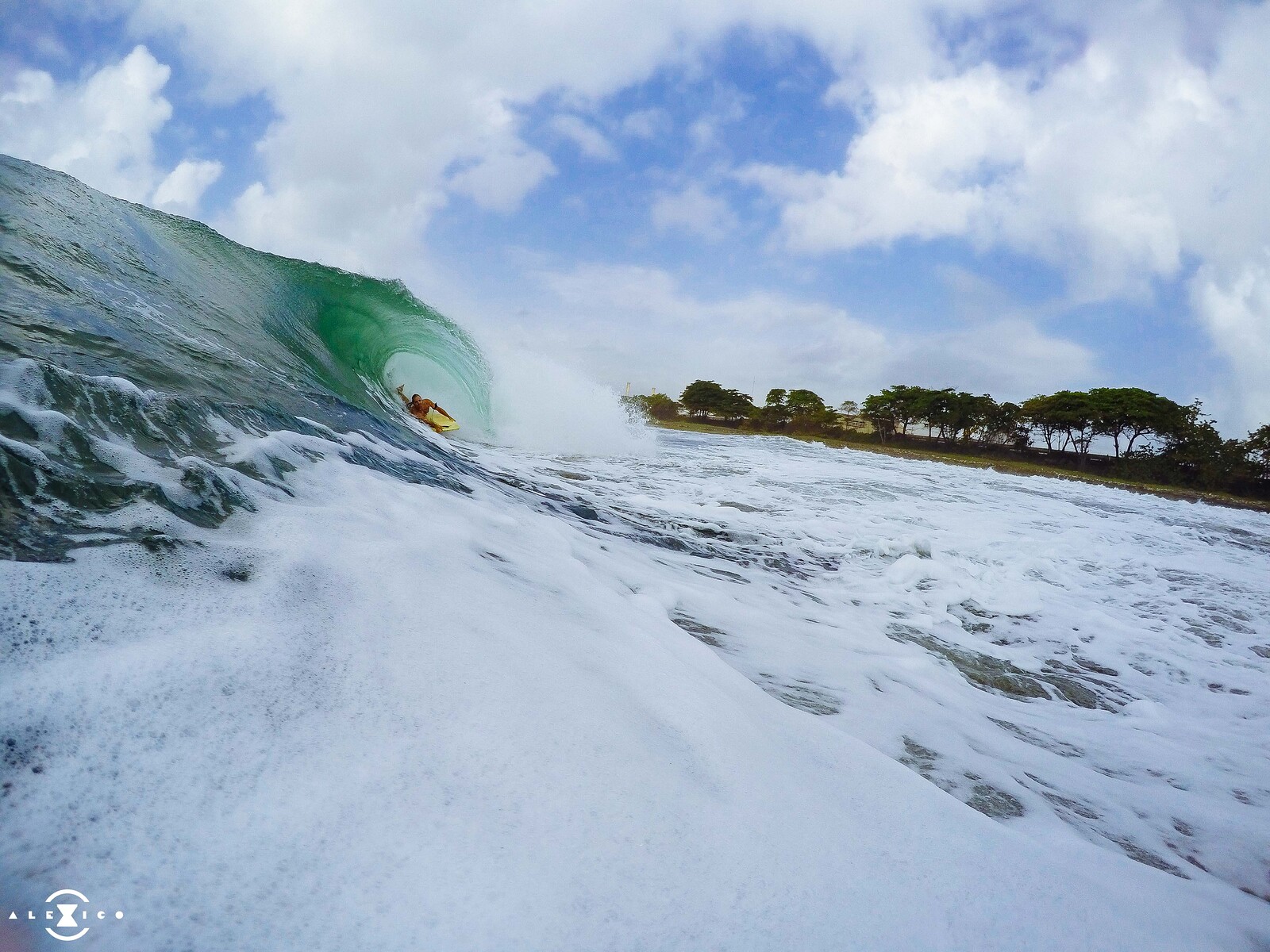 Chinch tube, El Chinchorro (Red Beach)