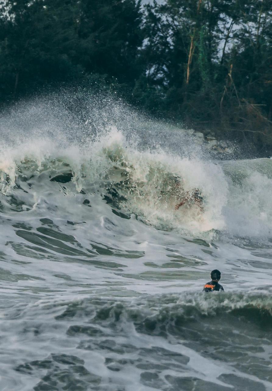 Barrel, Tungku Beach or KM26