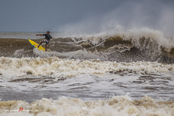 Lone surfer, Non Nuoc photo