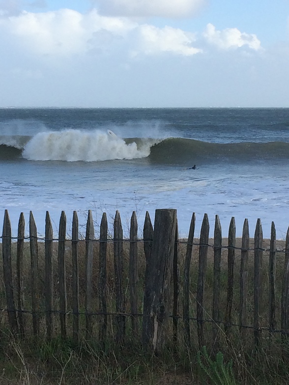 Ile de Re - Rivedoux surf break