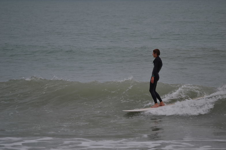 Small fun waves, Te Awanga