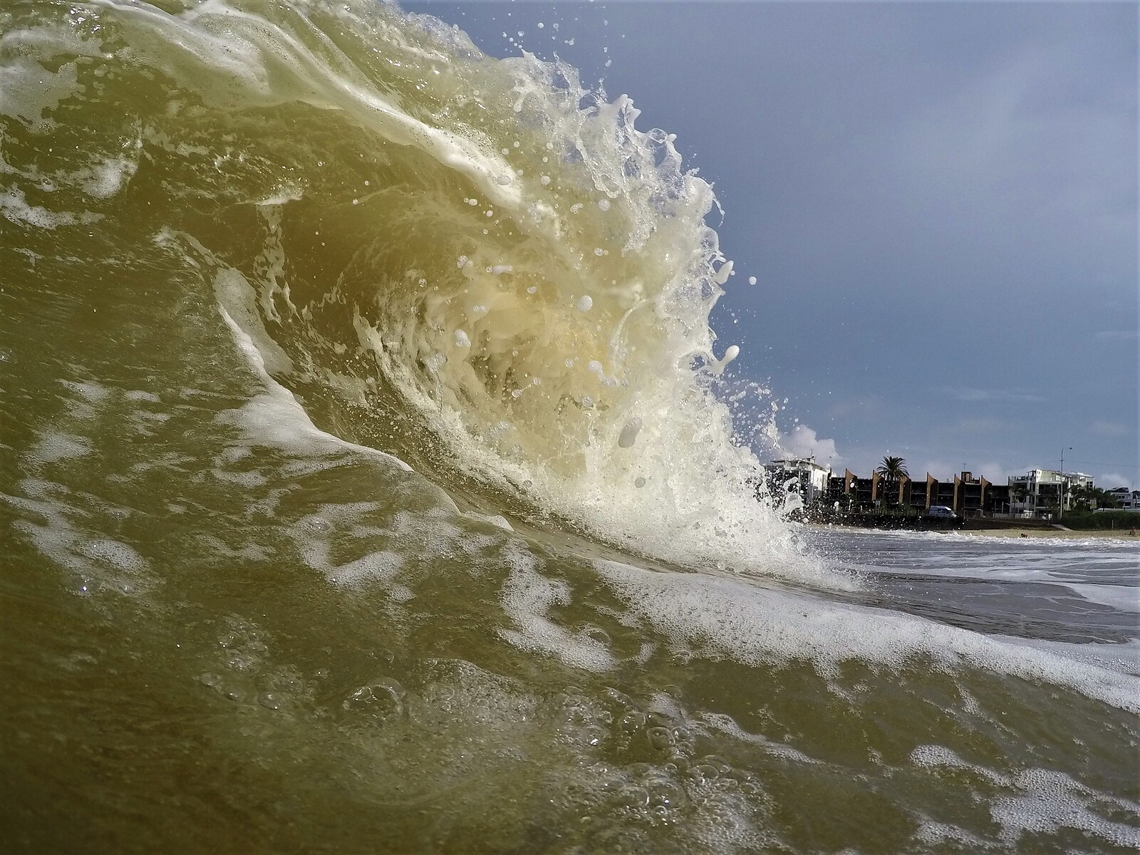 Shorebreak, Alexandra Headland