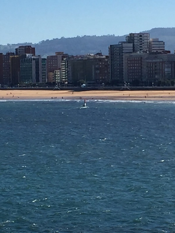 Summer Wind, Playa de San Lorenzo