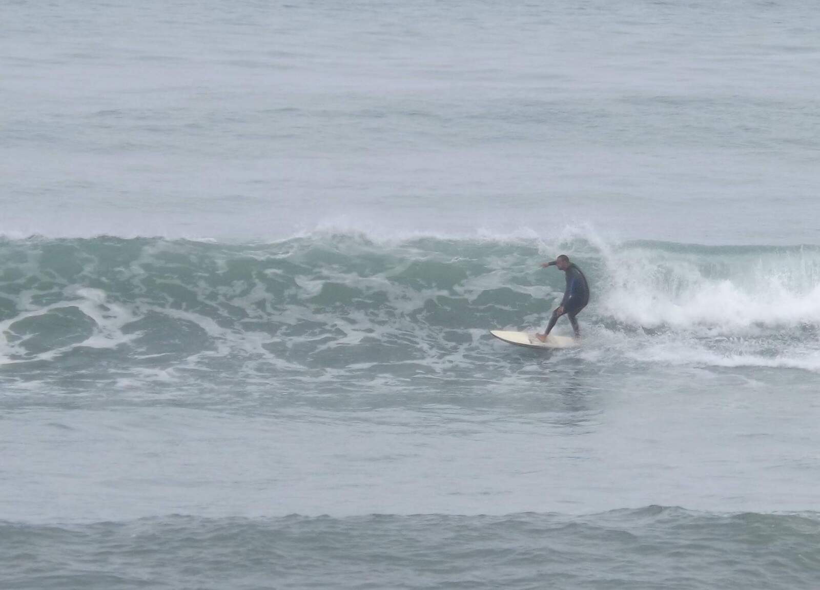 Cobden beach break. TFO, Cobden Beach - The Channel