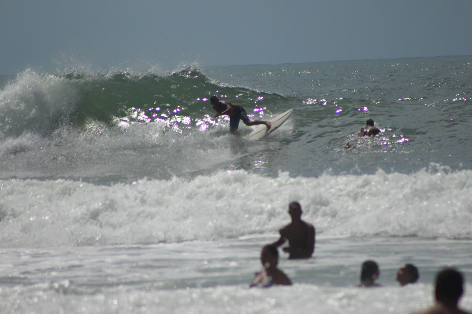 Sun, Wave & Surf, Praia Brava