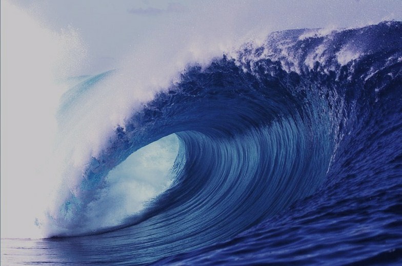 THE EYE OF TERROR... (TEAHUPOO)