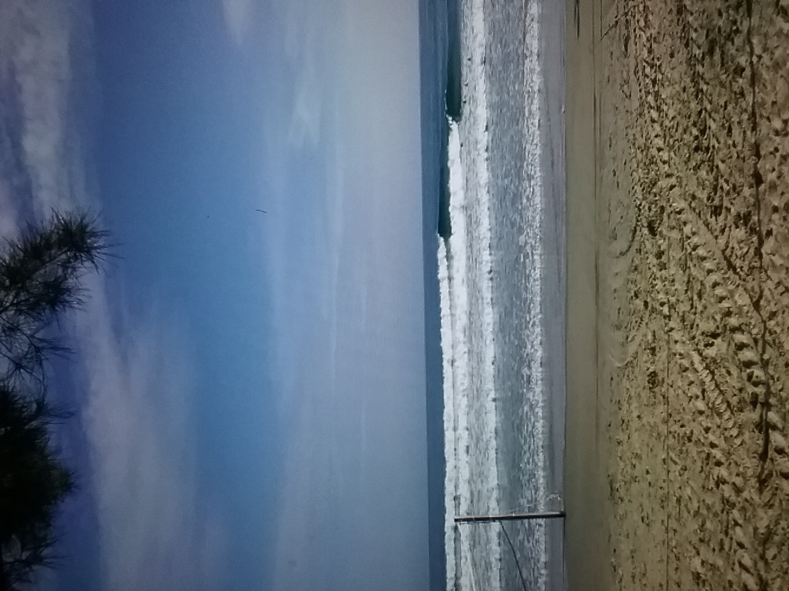 There's no surf in Sabah, Kudat (Pantai Kosuhui)