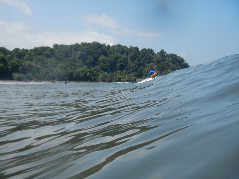 Nuqui surf break