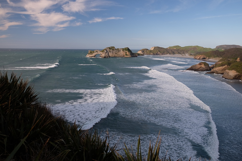 Wharaiki from the West, Wharariki Beach