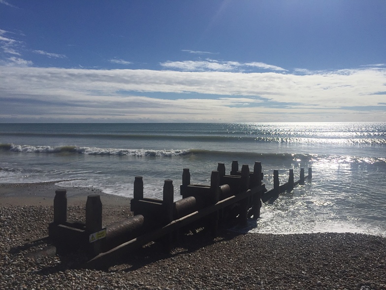 East Wittering surf break