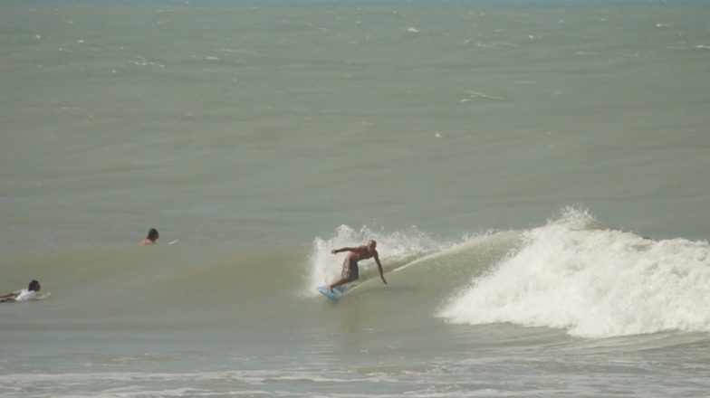 Abacateiro surf break