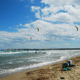 School was found Volkite Kefaloz dark, and 4 km on-shore wind. Kiteboard officially closed to traffic for the sandy bay separated. www.volkite.com